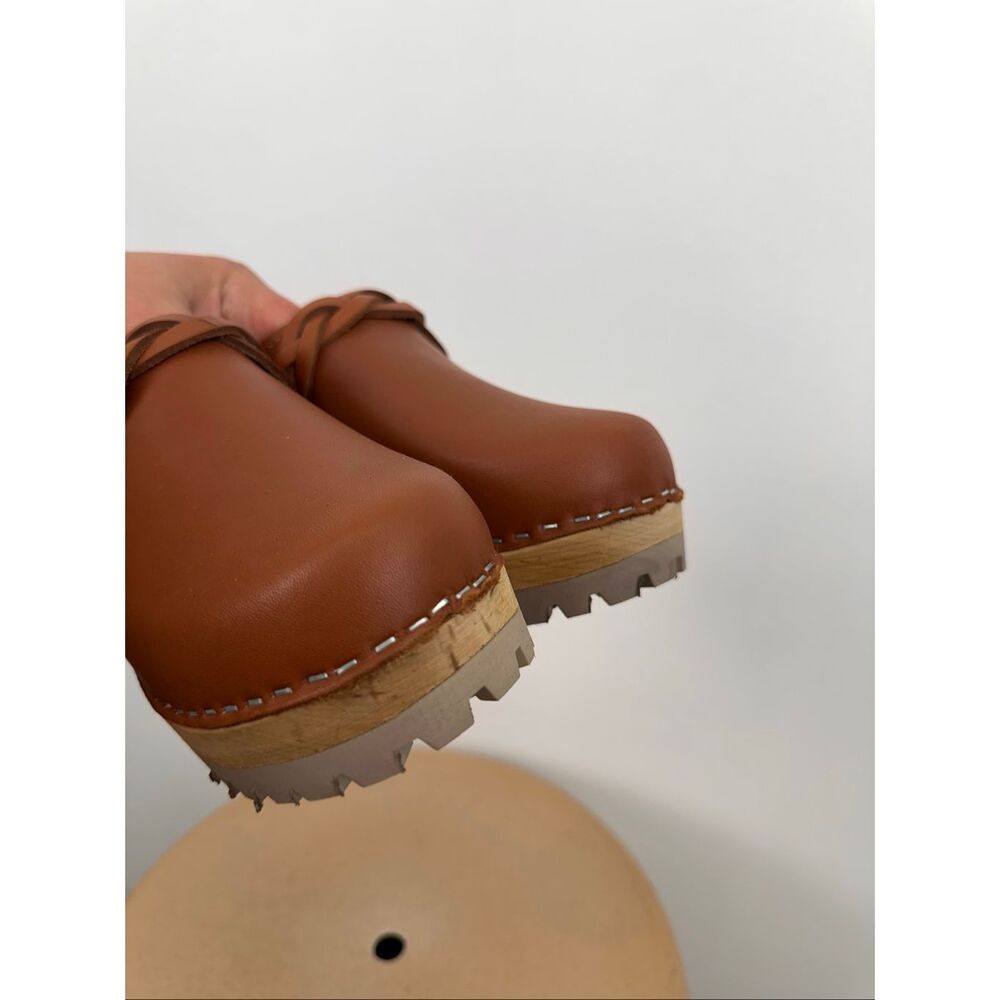 MIA Women’s Elsa Luggage Brown Leather Braid Swedish Heeled Clogs - Picture 10 of 14